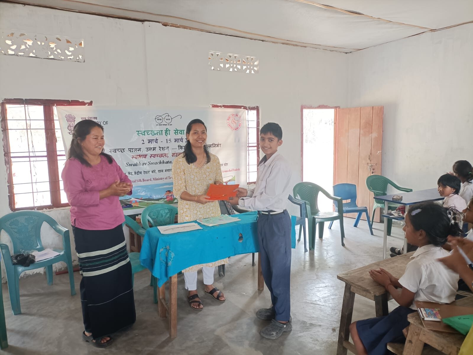 Swachhata Hi Seva programme at a local school.